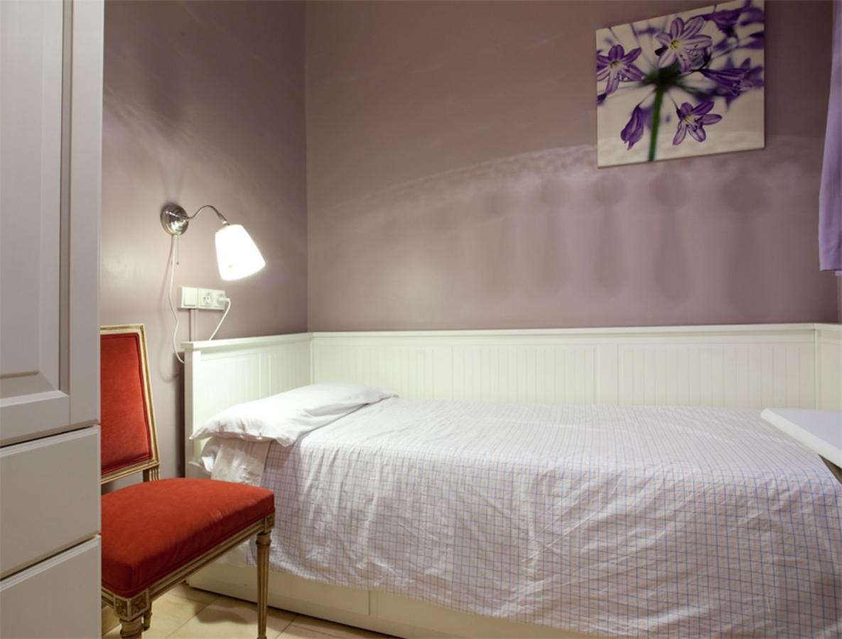 Aparteasy - Family Sant Antoni Apt. Барселона Екстер'єр фото